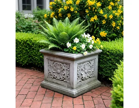 vaso da giardino in pietra