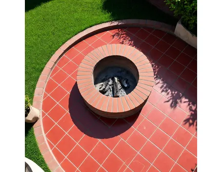 Esempio di pavimenti esterni